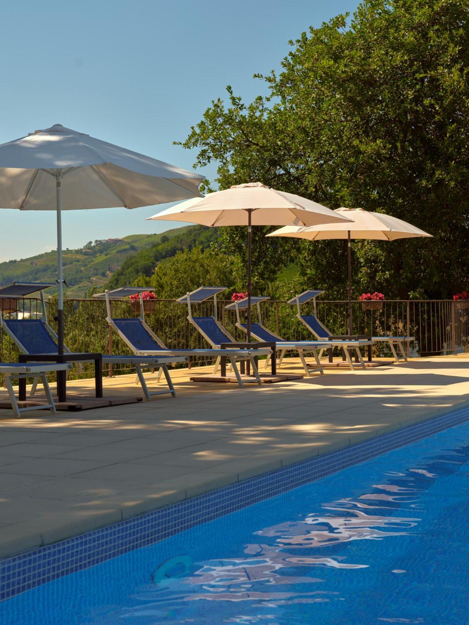 Villa Vigna Dell'Acqua à Santo Stefano Belbo Extérieur photo