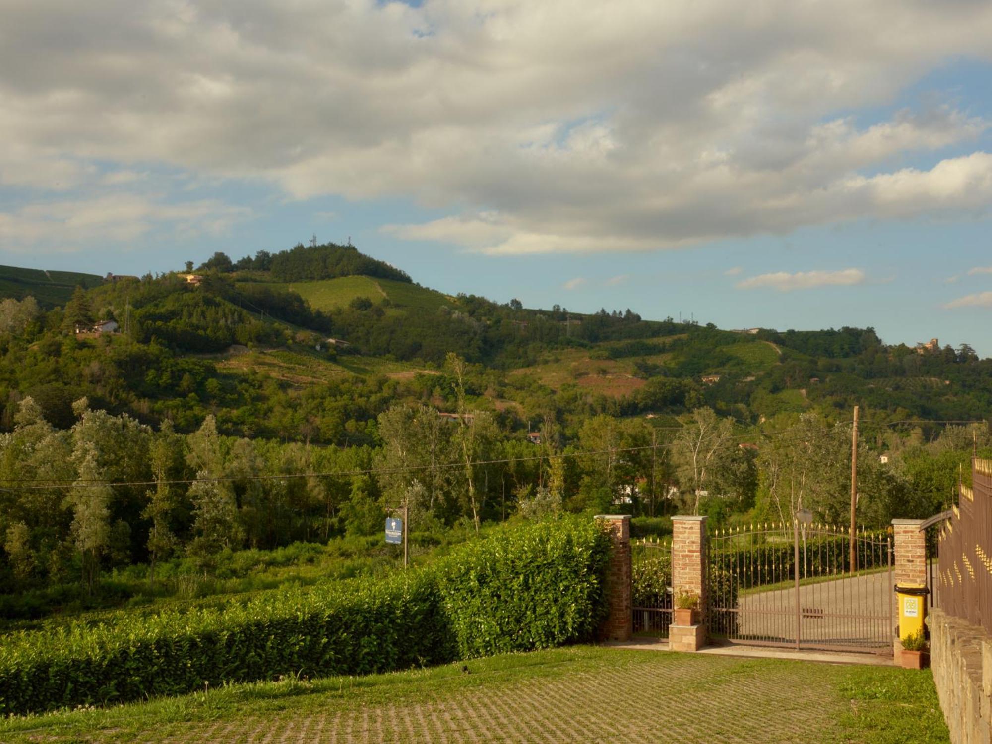 Villa Vigna Dell'Acqua à Santo Stefano Belbo Extérieur photo